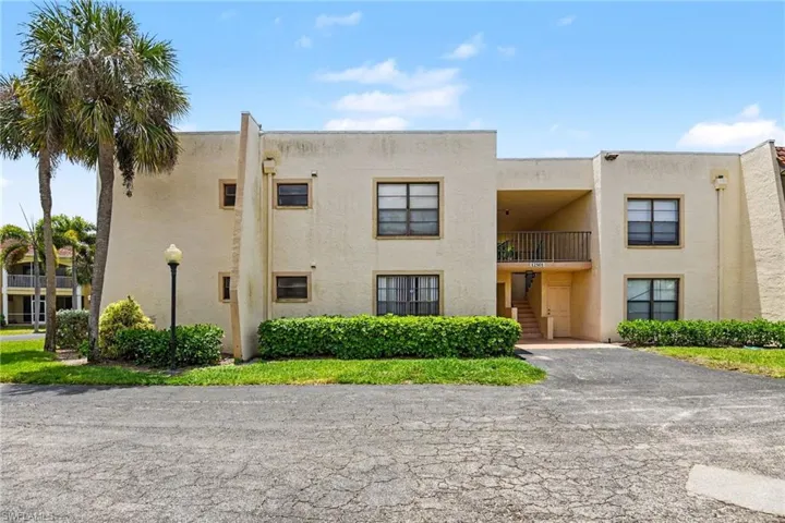 12501 Mcgregor Blvd 10, Fort Myers, Florida 33919
