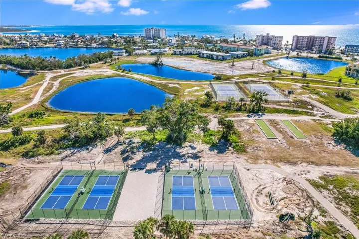 Greenfield and amenities steps from your front door.