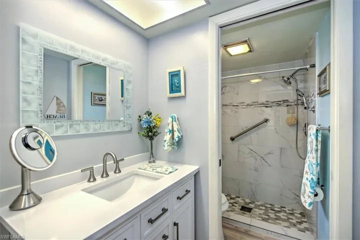 19988  Lake Vista  CIR, Lehigh Acres, FL 33936
