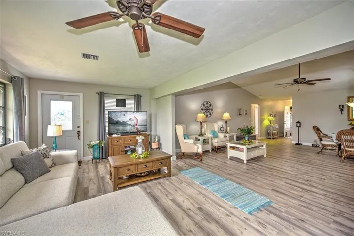 19988  Lake Vista  CIR, Lehigh Acres, FL 33936