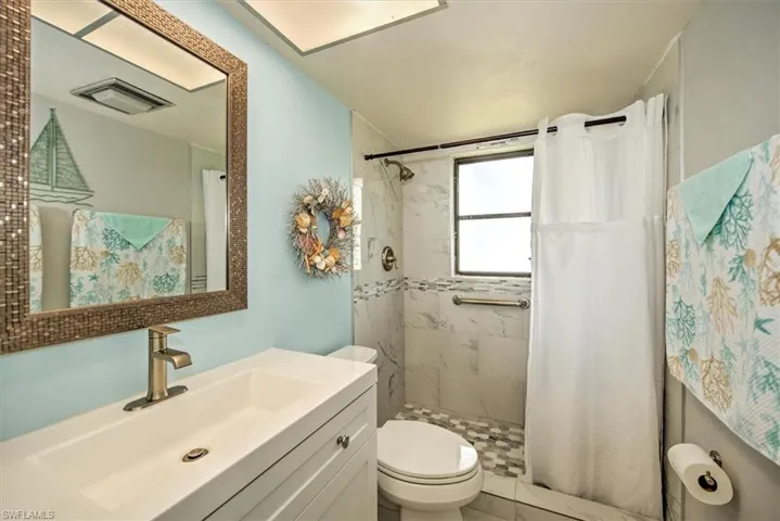 19988  Lake Vista  CIR, Lehigh Acres, FL 33936