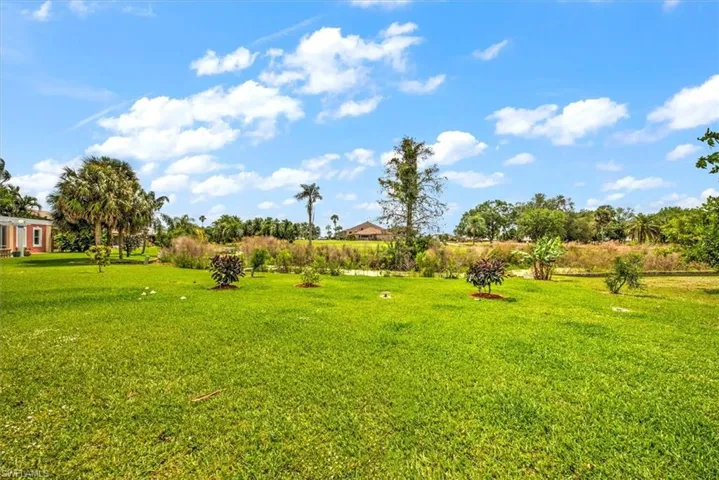 19988  Lake Vista  CIR, Lehigh Acres, FL 33936