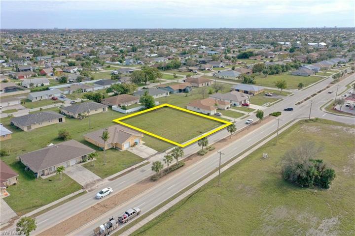 3623  Skyline  BLVD, CAPE CORAL, FL 33914