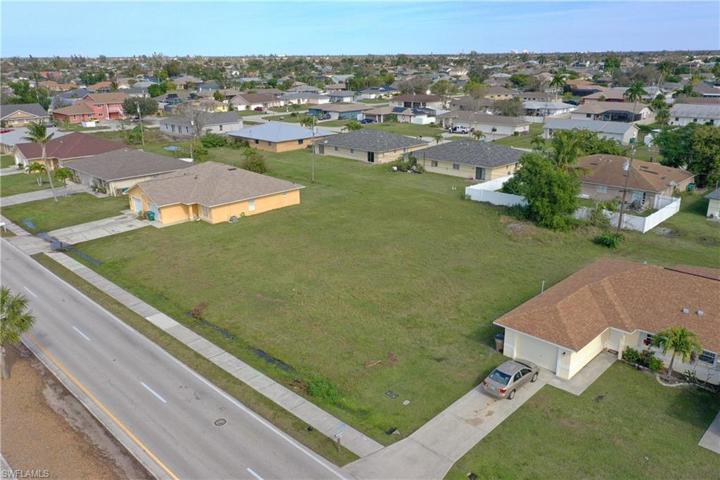 3623  Skyline  BLVD, CAPE CORAL, FL 33914