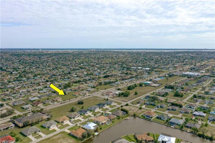 3623  Skyline  BLVD, CAPE CORAL, FL 33914
