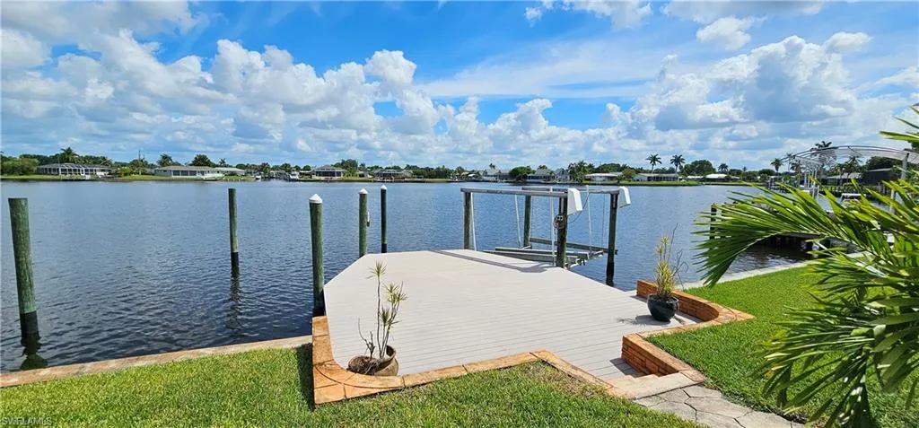 1802 Lakeview Blvd, North Fort Myers, Florida 33903