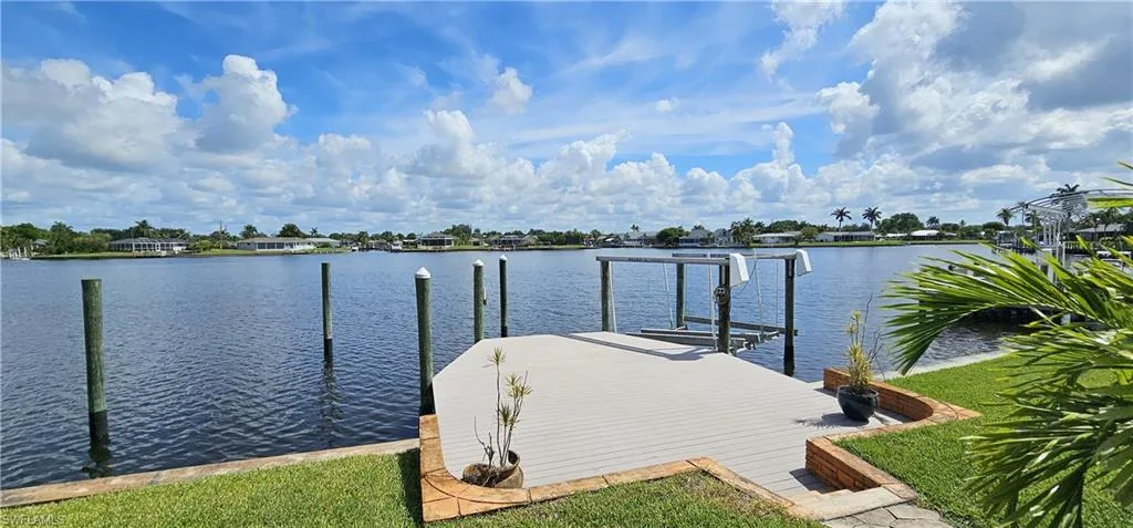 1802 Lakeview Blvd, North Fort Myers, Florida 33903