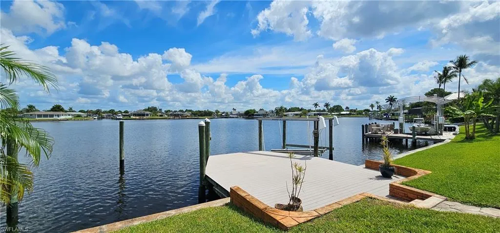 1802 Lakeview Blvd, North Fort Myers, Florida 33903