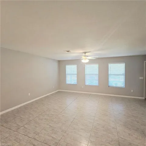 2509 42nd St W, Lehigh Acres, Florida 33971