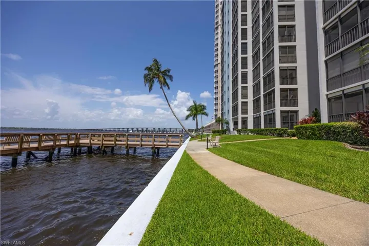 1901 Clifford St 1402, Fort Myers, Florida 33901