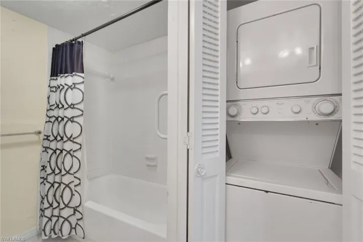3460 Key Dr 415, North Fort Myers, Florida 33903