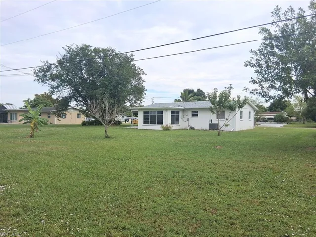 117 Coolidge Ave, Lehigh Acres, Florida 33936