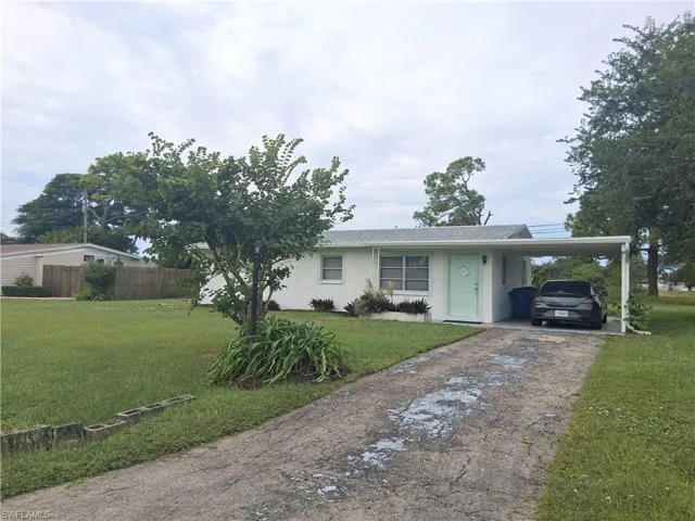 117 Coolidge Ave, Lehigh Acres, Florida 33936