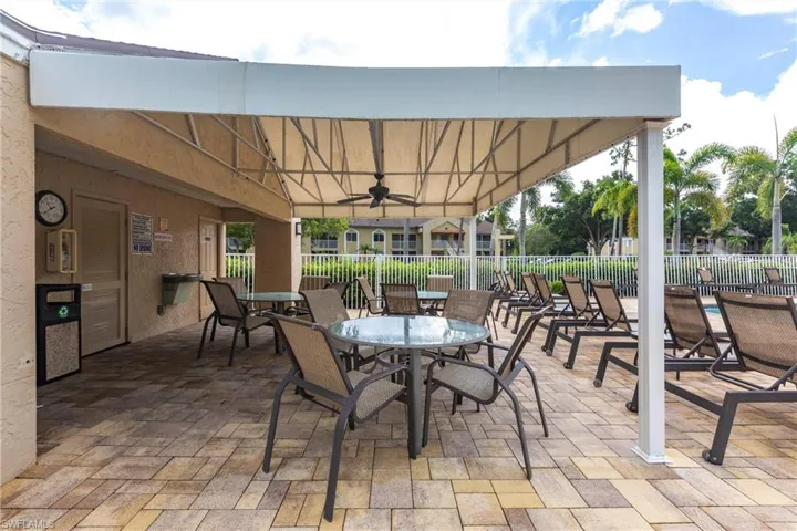 View of patio / terrace with ceiling fan