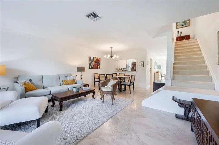 1080 6th St S, Naples, Florida 34102