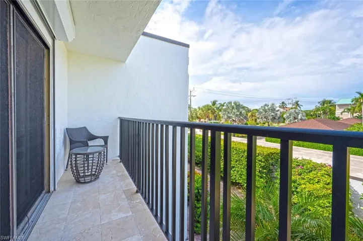 1080 6th St S, Naples, Florida 34102