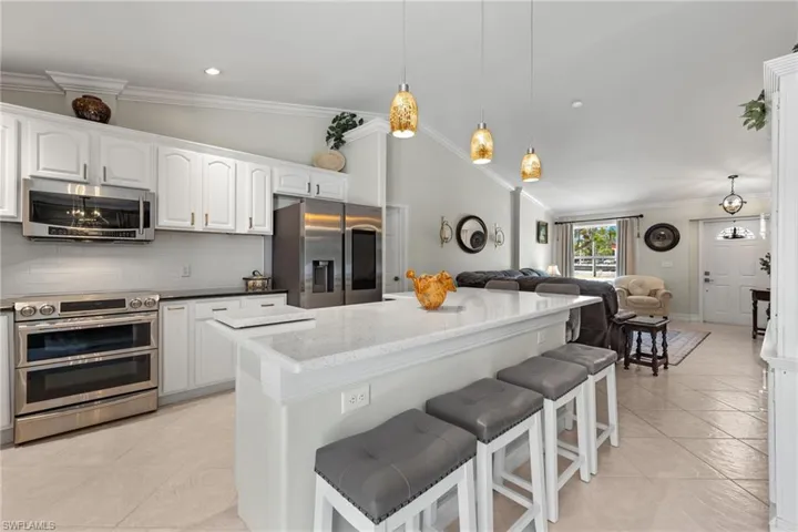 1323  Piper  BLVD, Naples, FL 34110