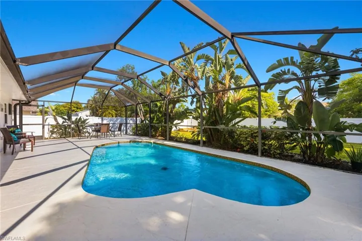 1323  Piper  BLVD, Naples, FL 34110
