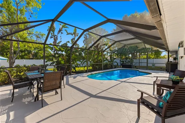 1323  Piper  BLVD, Naples, FL 34110