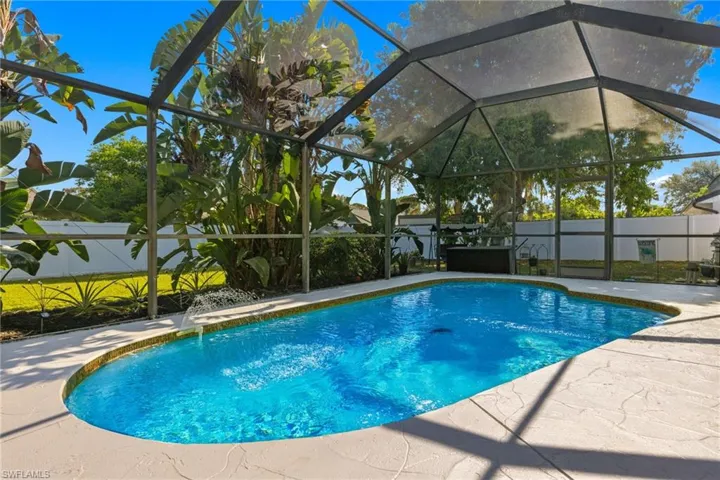 1323  Piper  BLVD, Naples, FL 34110