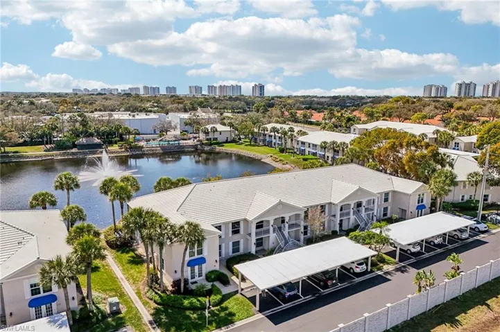 828  Gulf Pavilion  DR, Naples, FL 34108