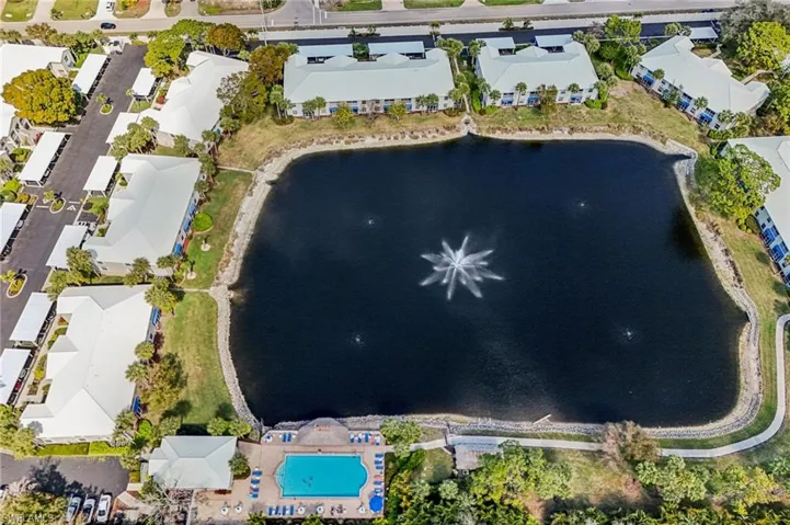828  Gulf Pavilion  DR, Naples, FL 34108