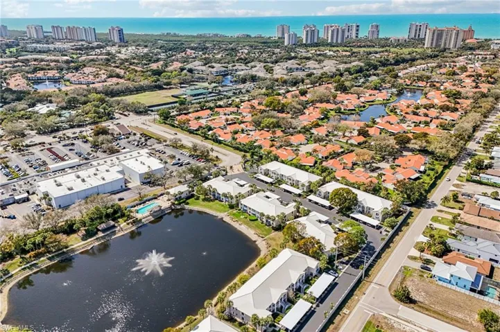 828  Gulf Pavilion  DR, Naples, FL 34108