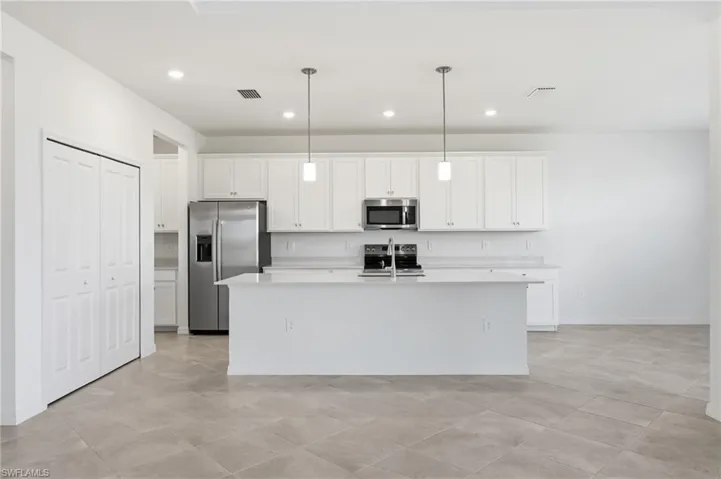 18652 Marlin Kite Ln, North Fort Myers, Florida 33917