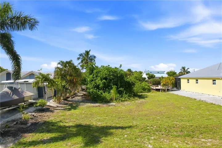 3759 Manatee Dr, Other, Florida 33956