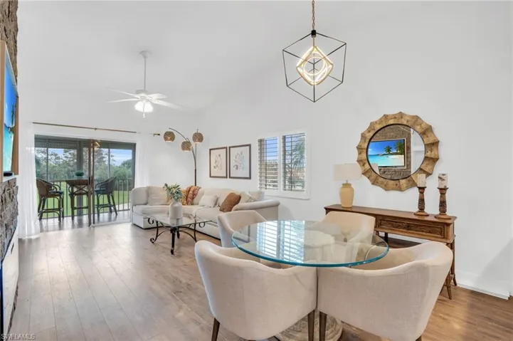 7300 Glenmoor LN # 1308, NAPLES FL 34104
