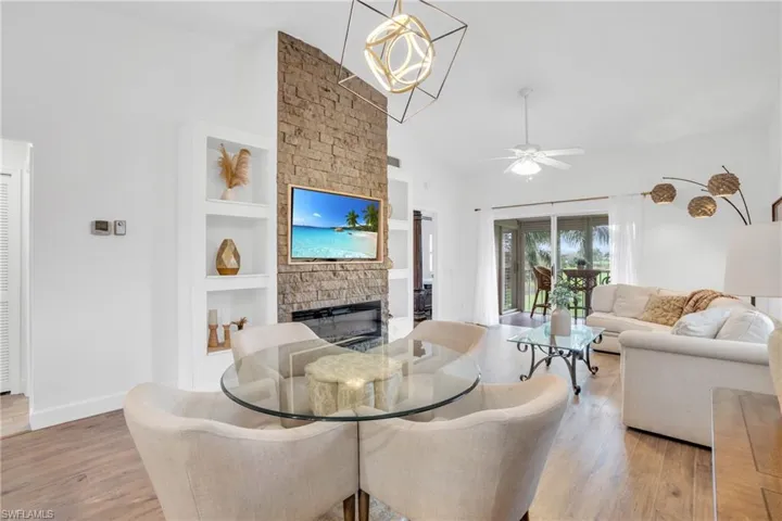 7300 Glenmoor LN # 1308, NAPLES FL 34104