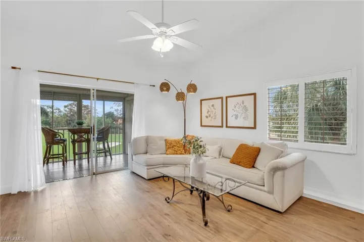 7300 Glenmoor LN # 1308, NAPLES FL 34104