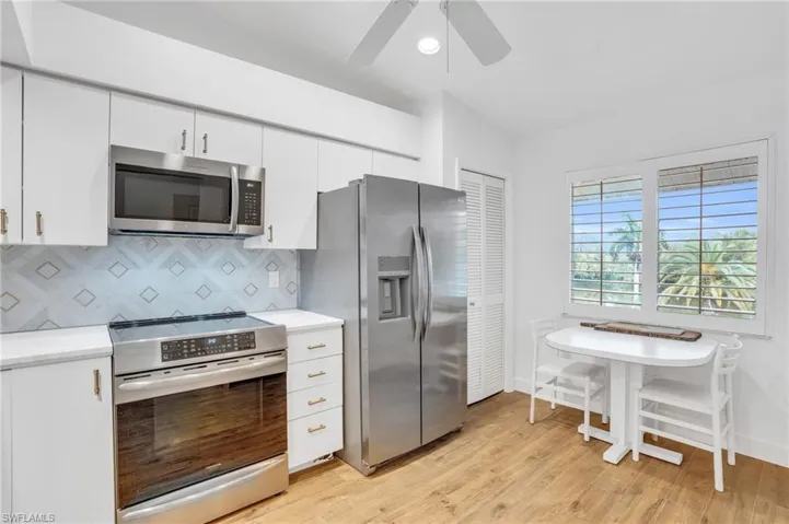 7300 Glenmoor LN # 1308, NAPLES FL 34104