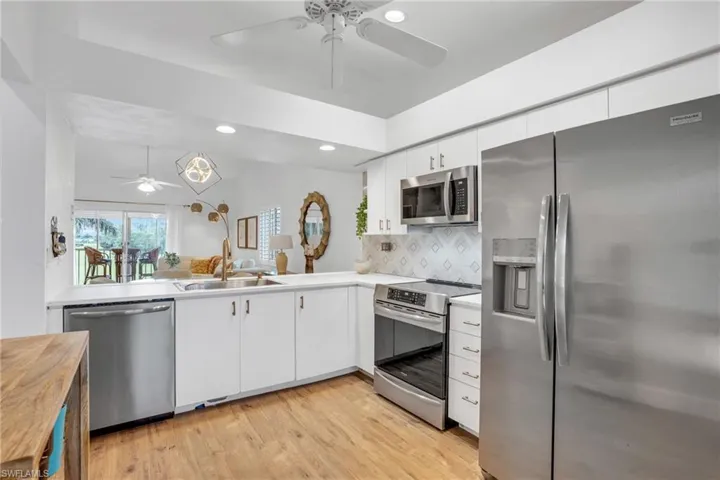7300 Glenmoor LN # 1308, NAPLES FL 34104
