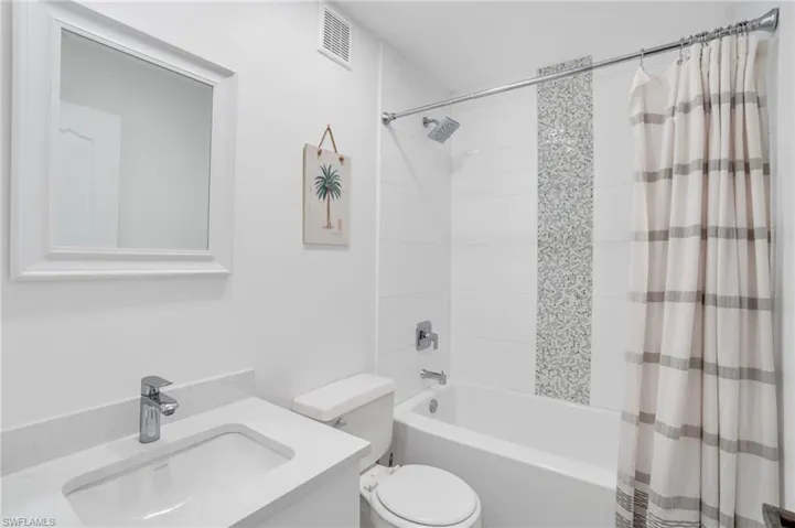 7300 Glenmoor LN # 1308, NAPLES FL 34104