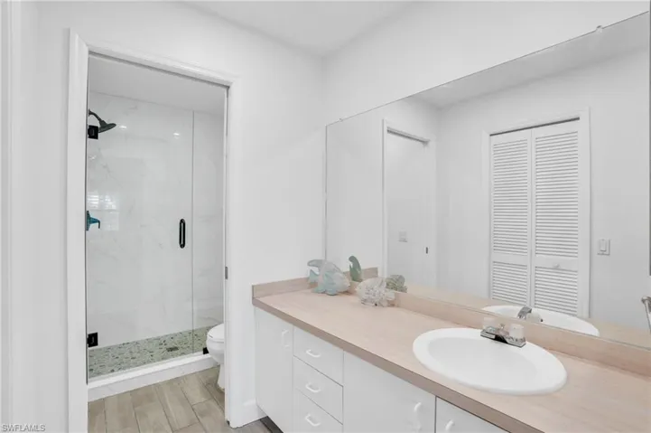 7300 Glenmoor LN # 1308, NAPLES FL 34104