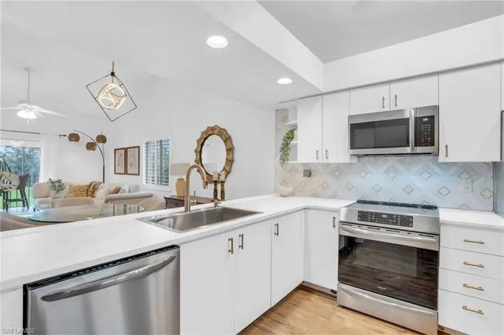 7300 Glenmoor LN # 1308, NAPLES FL 34104