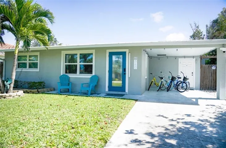 560 E Valley  DR, Bonita Springs, FL 34134