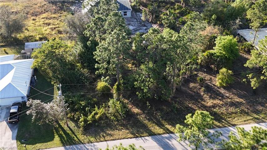 240  Norris  AVE, LEHIGH ACRES, FL 33974