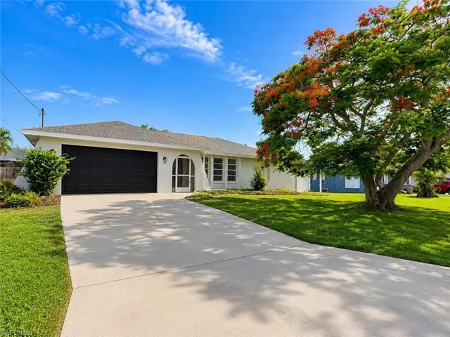 1815 Se 15th Ter, Cape Coral, Florida 33990