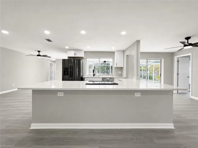1815 Se 15th Ter, Cape Coral, Florida 33990