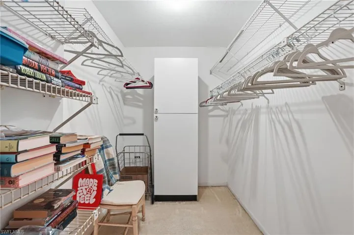 CLOSET 1