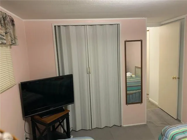 104  Coachlight  LN, North Fort Myers, FL 33917