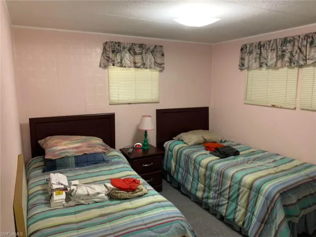104  Coachlight  LN, North Fort Myers, FL 33917
