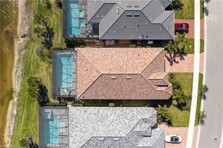 6830 Greenbriar CT, NAPLES FL 34114