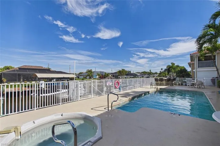 925 Sw 47th Ter 201, Cape Coral, Florida 33914