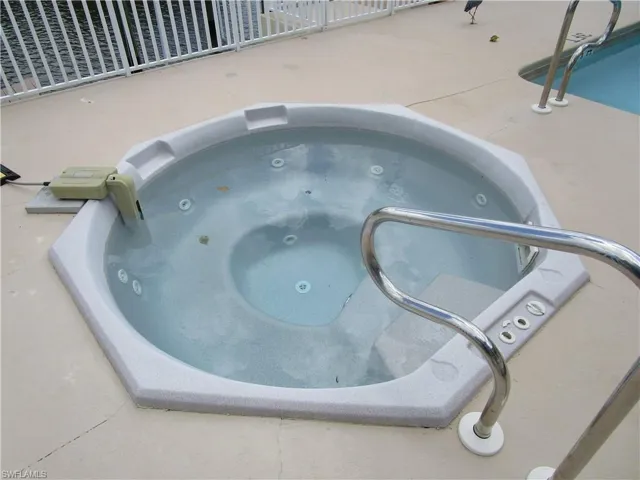 Jacuzzi