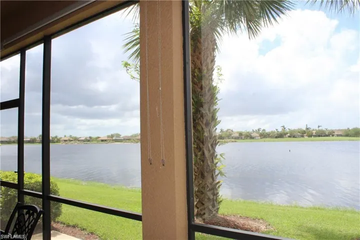 10474 Smokehouse Bay Dr 102, Naples, Florida 34120