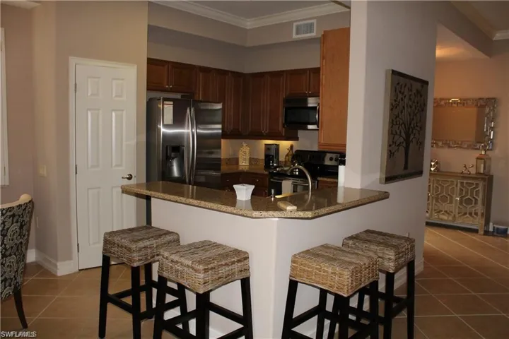 10474 Smokehouse Bay Dr 102, Naples, Florida 34120