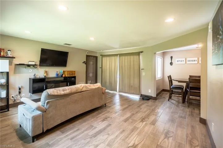 2931 18th Ave Ne, Naples, Florida 34120